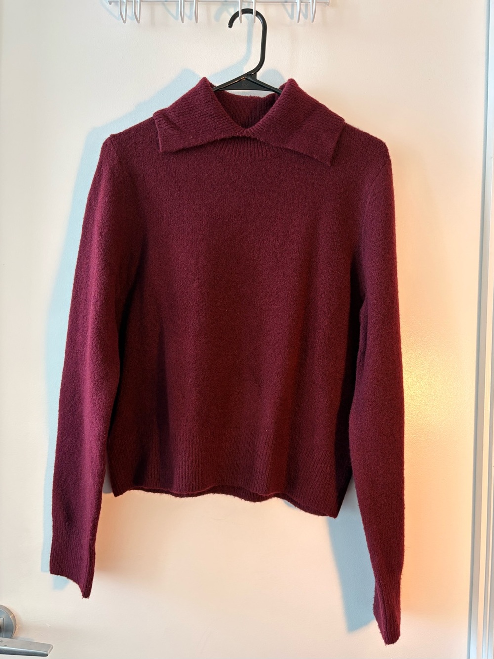 H&M Burgundy Fine-knit Collared Sweater – Size S